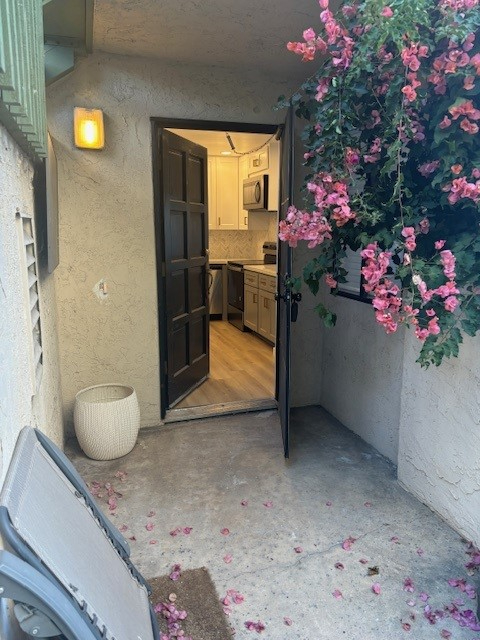 Newly remodeled 2 bed 2 bath condo overlooking Tecolote Golf Driving Range - Photo 1