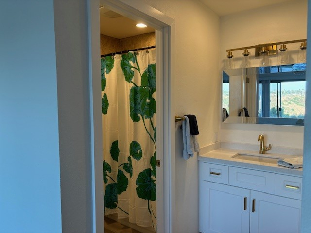 Newly remodeled 2 bed 2 bath condo overlooking Tecolote Golf Driving Range - Photo 4