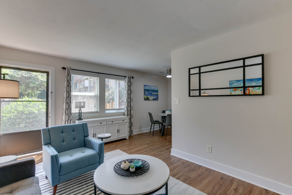 Renovated & Fully Furnished 1-Bedroom Condo - Conveniently Located - Photo 4