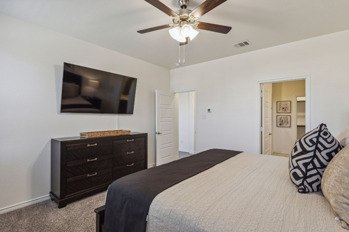 TCH - Spacious 5bd/3ba home in Celina w/ Workspace - E - Photo 12