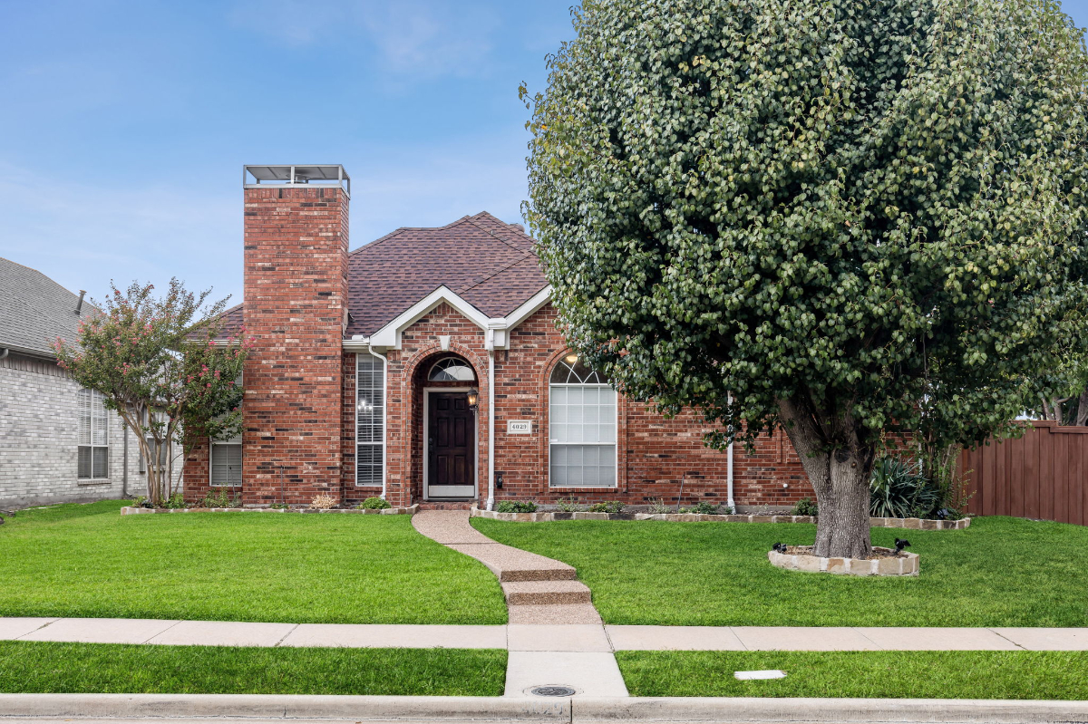 TCH - Spacious 4bd/2ba home in Plano w/ Workspace - DM - Photo 1