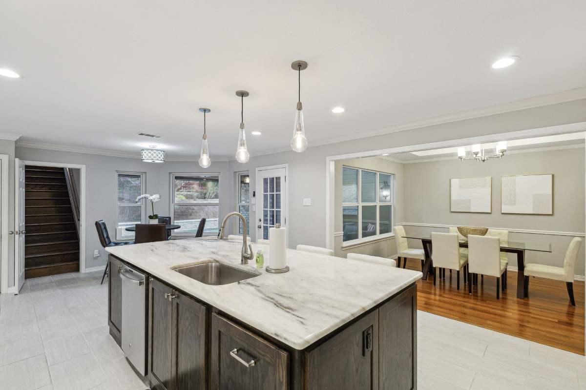 TCH - Luxurious 5bd/3ba home in Coppell with Pool - B - Photo 10