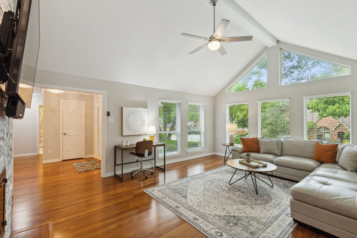 TCH - Luxurious 5bd/3ba home in Coppell with Pool - B - Photo 3