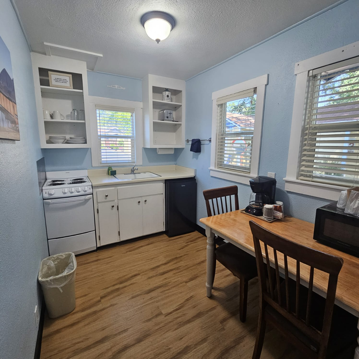 Skylark Shores -Cabin 120 - 2 Double's & Kitchen - Photo 4