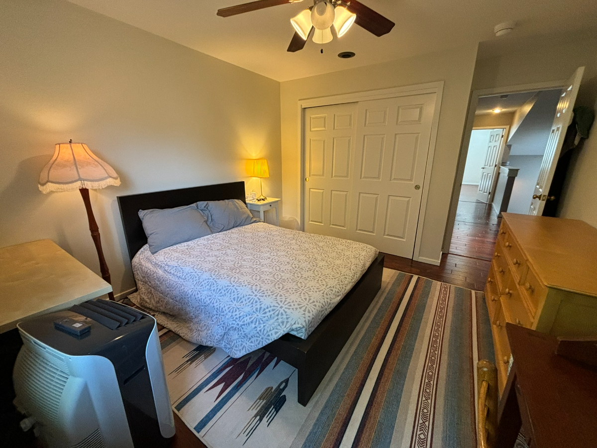 Entire Condo - Photo 10