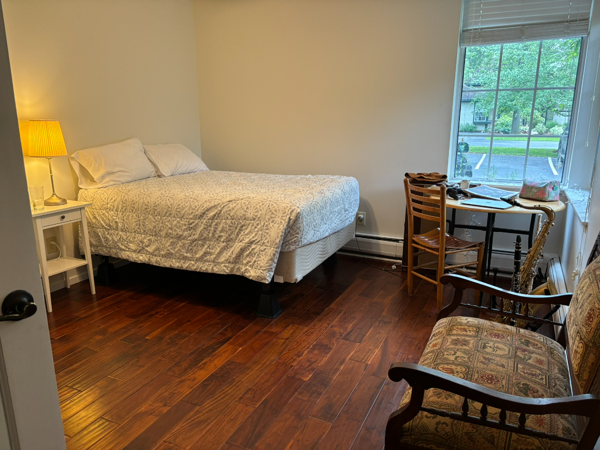 Entire Condo - Photo 7
