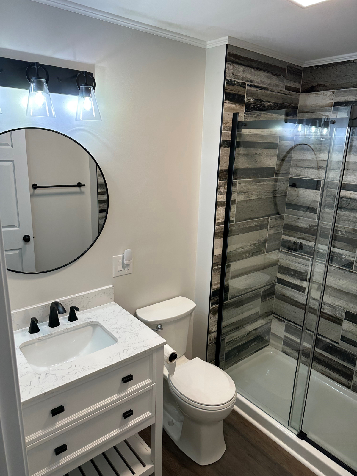 4 Bedroom Private Home - Photo 1