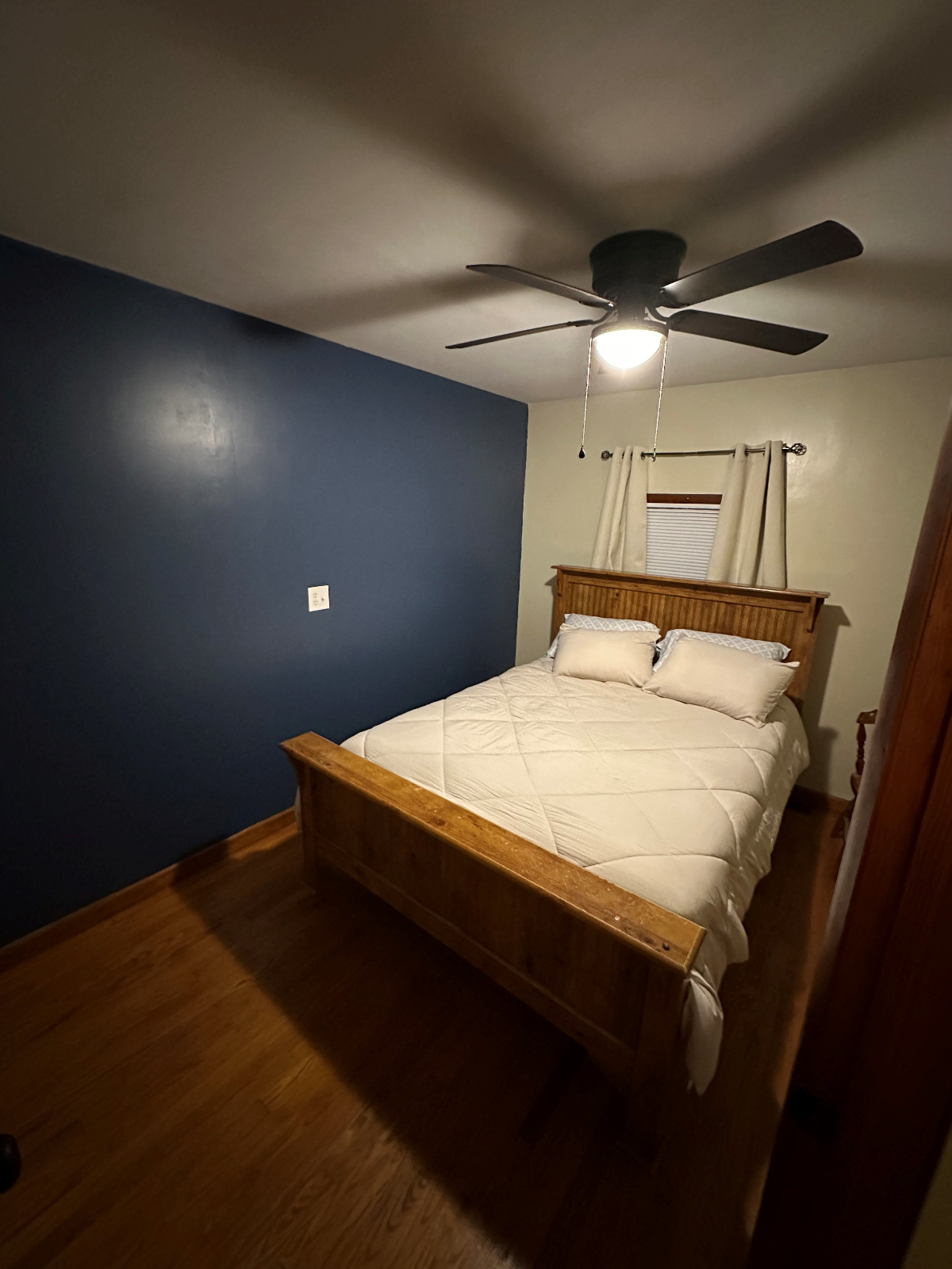 4 Bedroom Private Home - Photo 3
