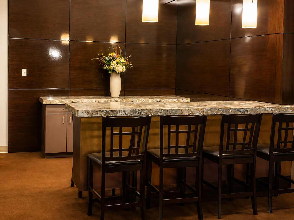 Iconic Times Square Penthouse - Photo 8