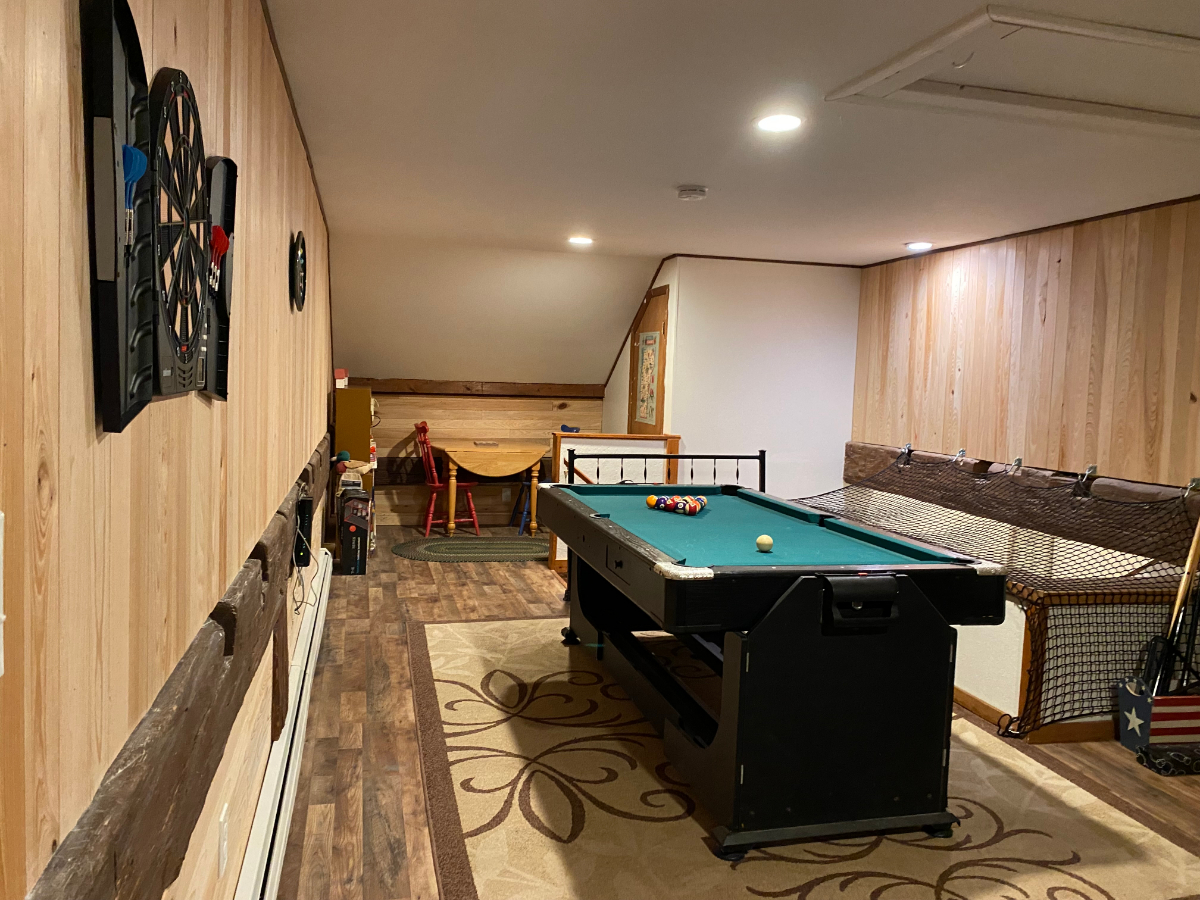 Large 4 Bedroom, 2.5 Bath Apartment in converted Barn on the River - Photo 3