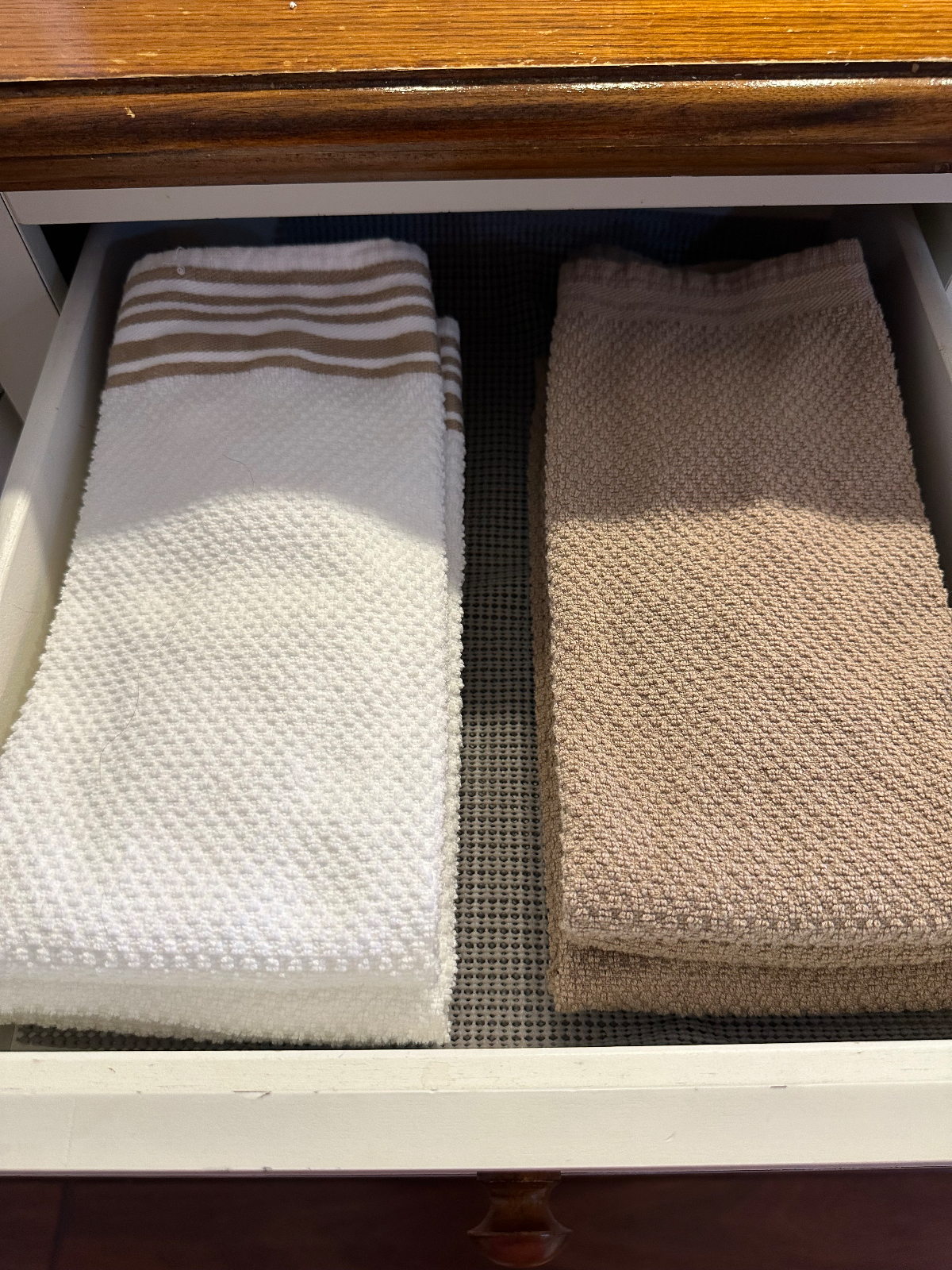 Exclusive Retreat Luxuriously Private Apartment Oasis with Customizable Workspace, Serene Backyard,  - Photo 6