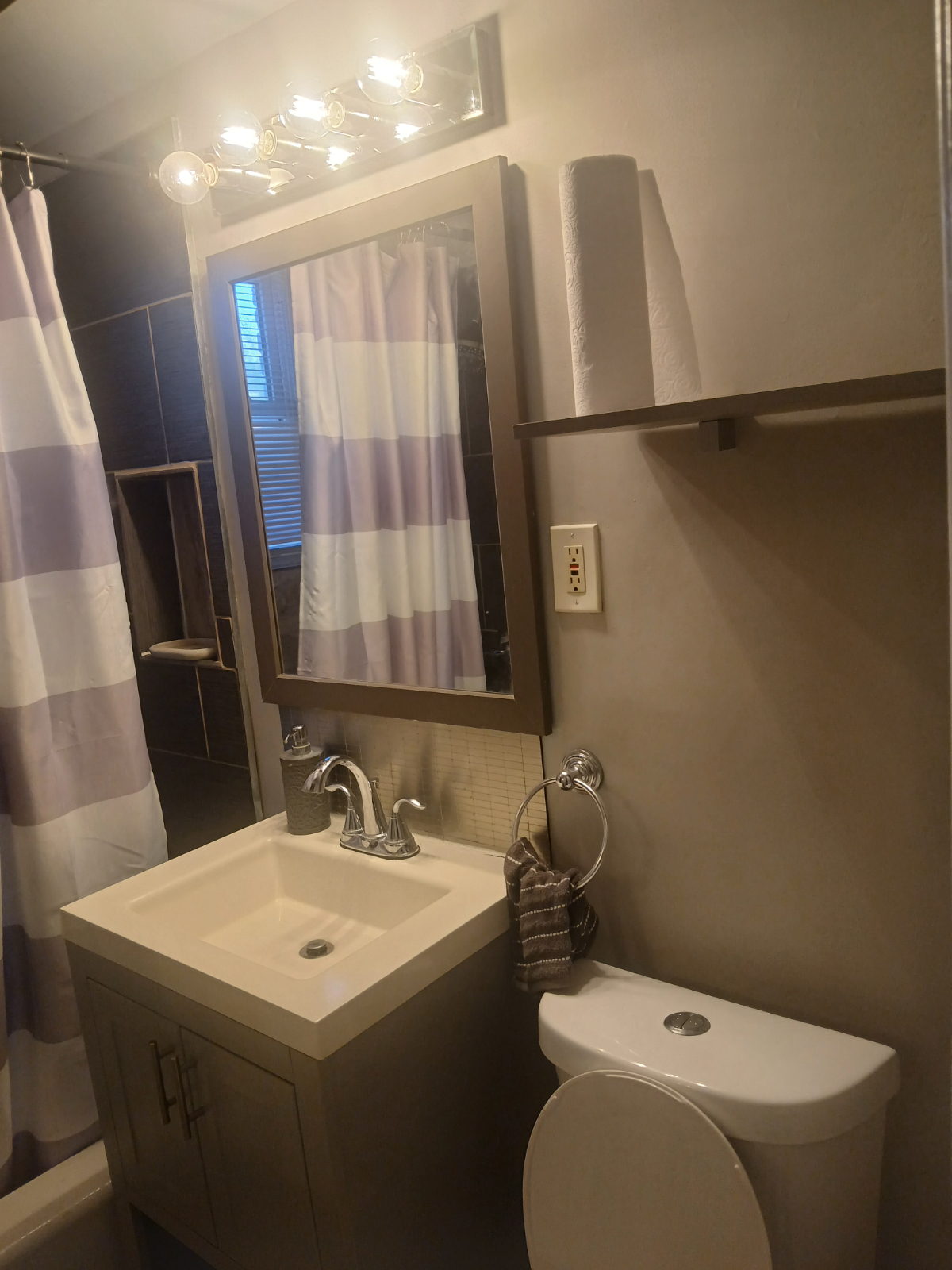 42 Varnum st ne apt1 - Photo 6