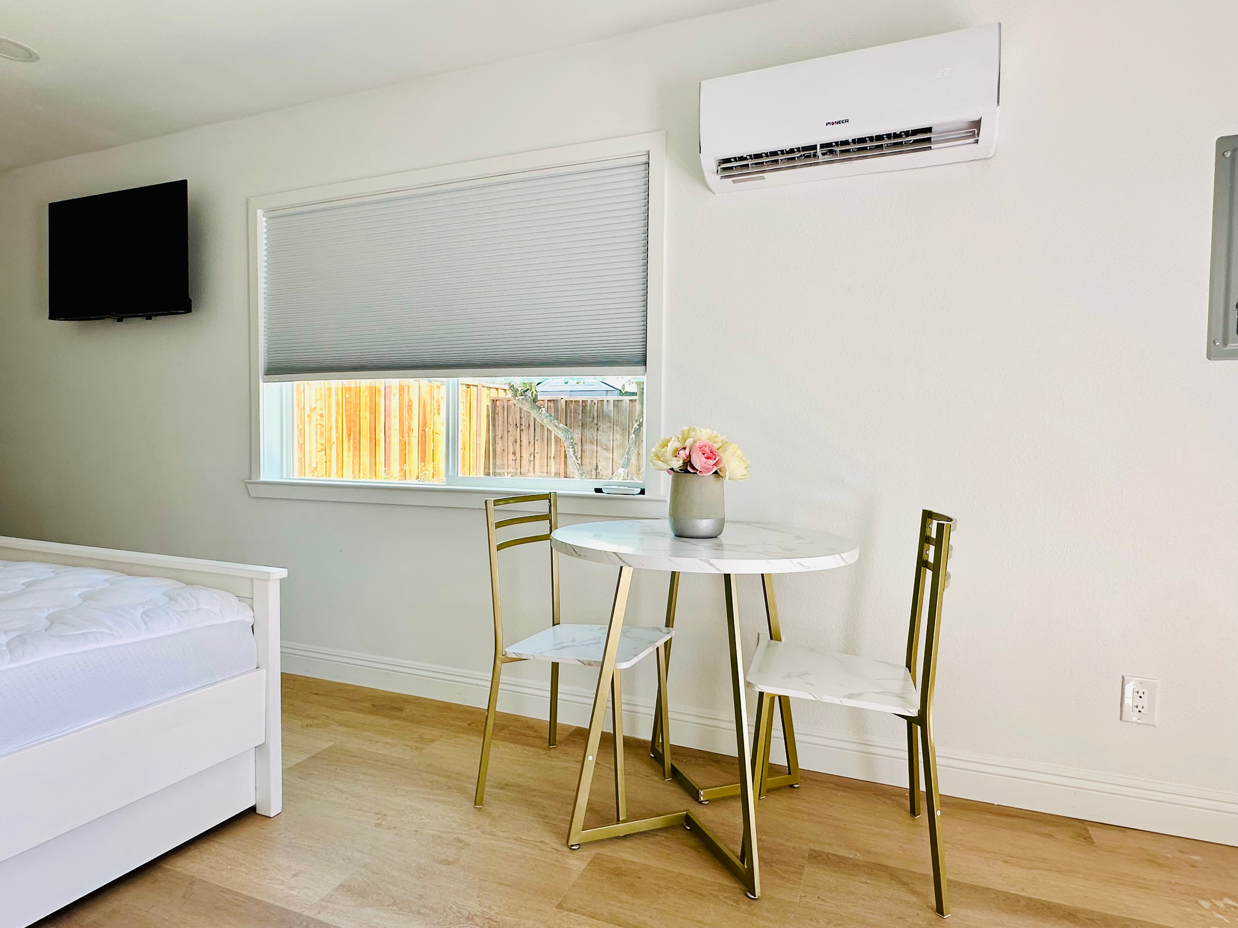 3b/2b Fully Furnished Home-Away-Home in Downtown San Jose - Photo 4