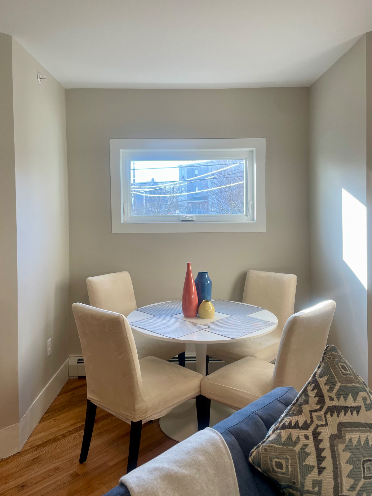 Large Bedroom in Renovated Beach Apartment - Photo 10