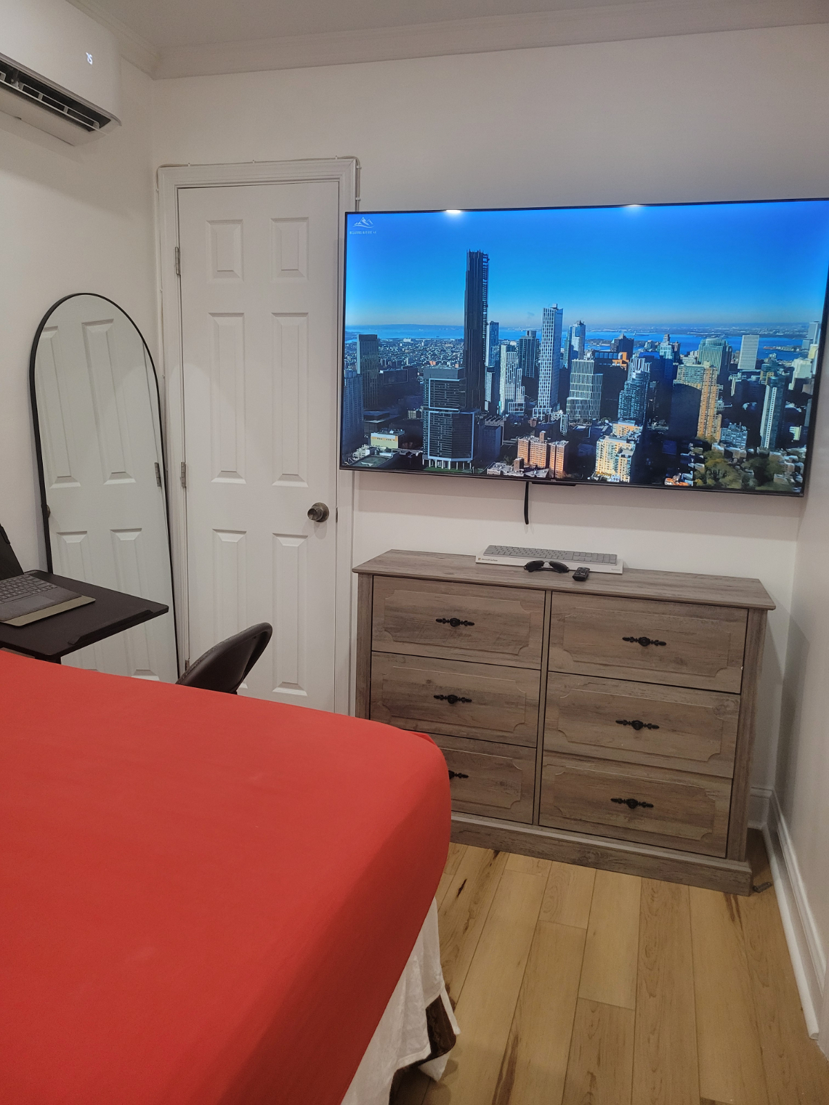 Brooklyn Luxury Room1 - Photo 8