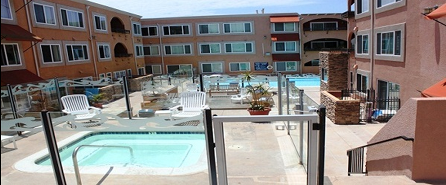 Pacific Beach Condo - 2 blocks from the Beach - AVAILABLE DECEMBER 14th - Photo 2