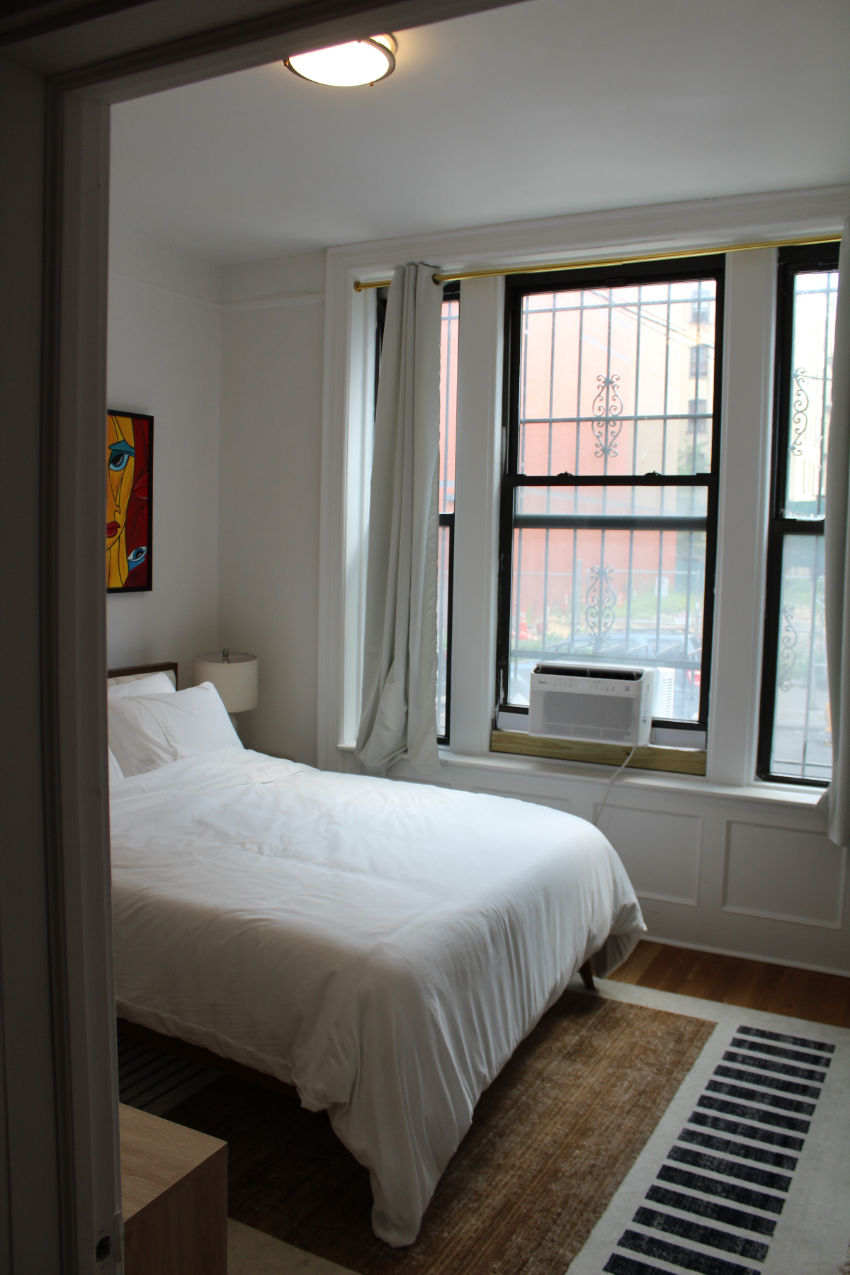 Artsy Apartment near Yankee Stadium - Photo 11