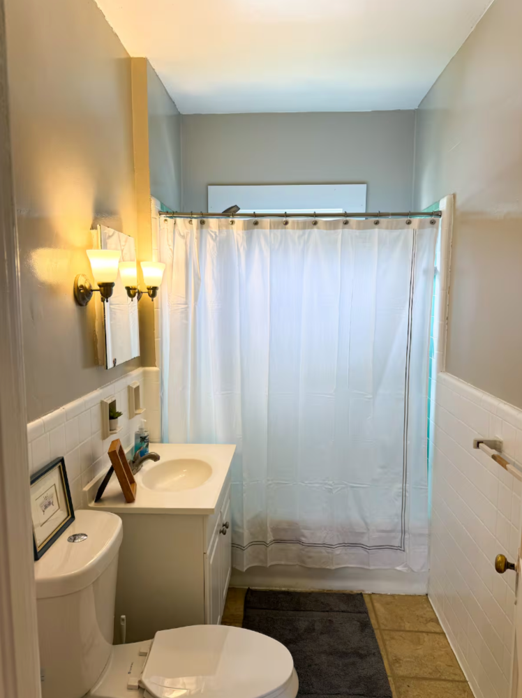 Westside Peaceful Apt - Walkable to Hospitals - Photo 6