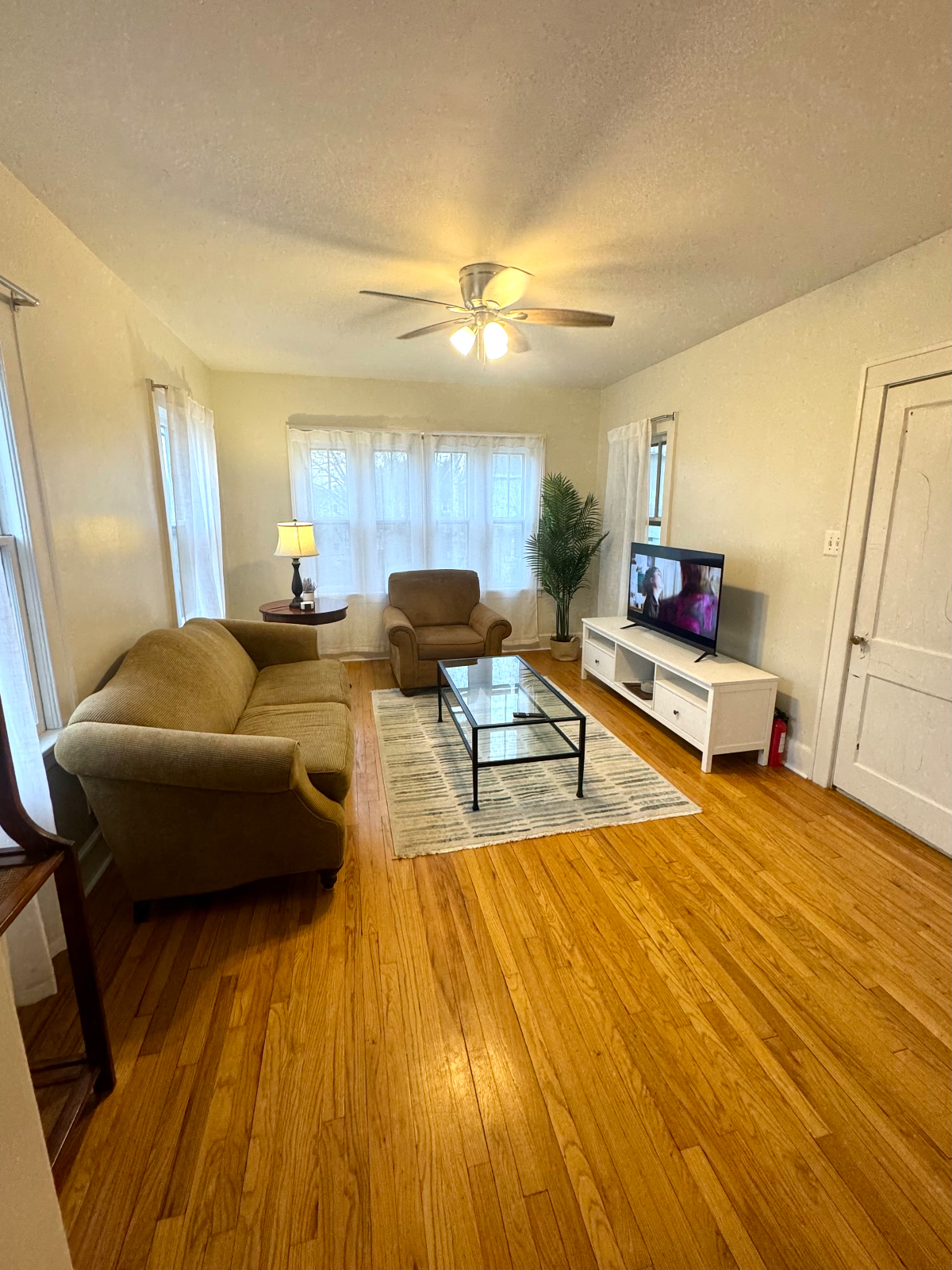 Westside Peaceful Apt - Walkable to Hospitals - Photo 3