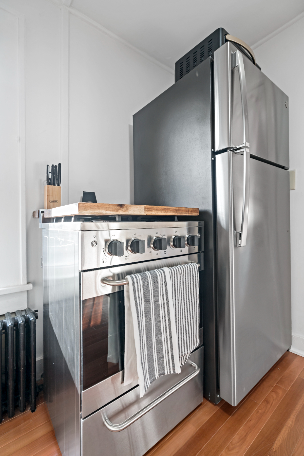 UPPER LEVEL, charming renovated apartment - Photo 5