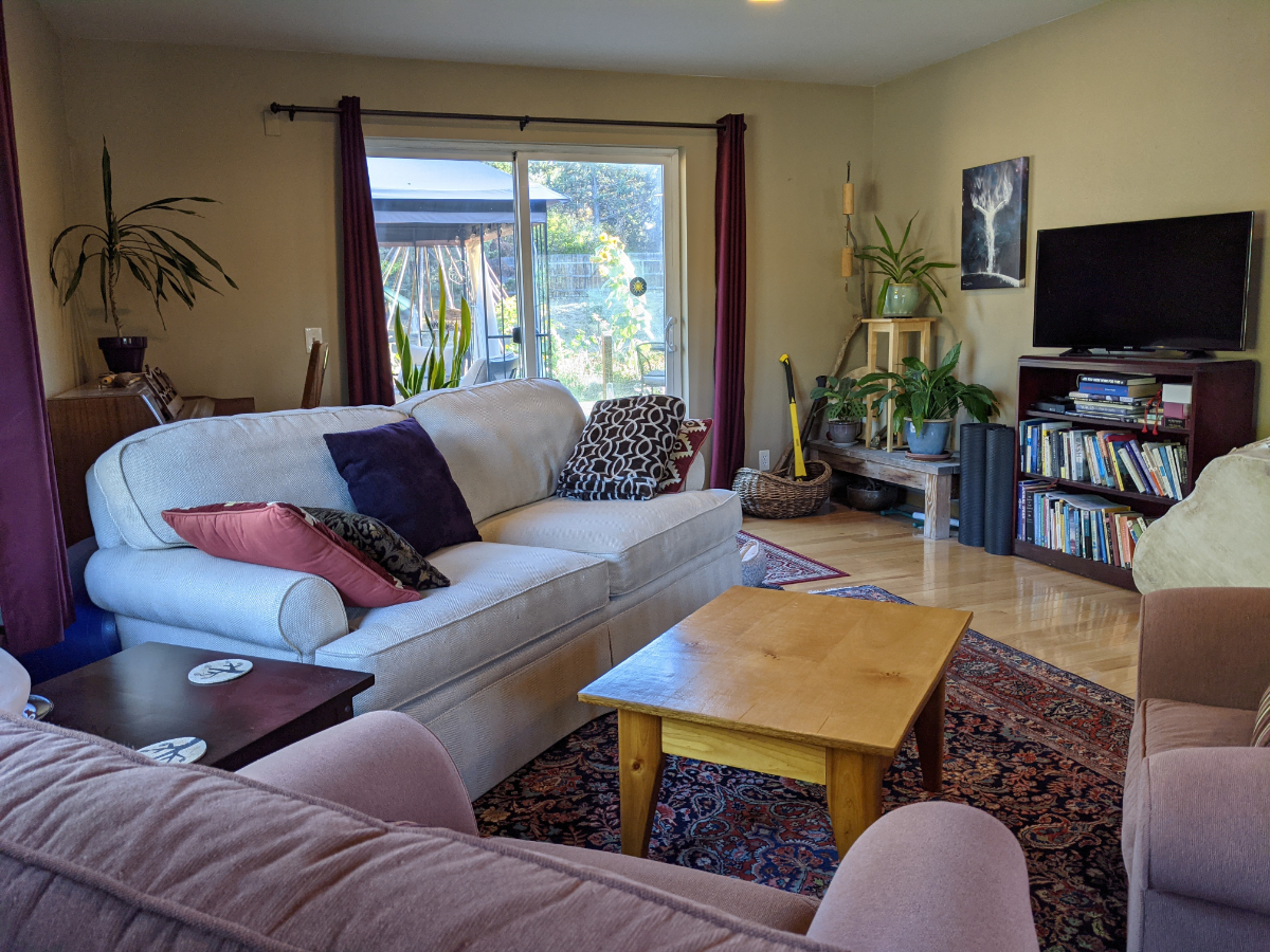 Beautiful, Peaceful, Private Home - Photo 6