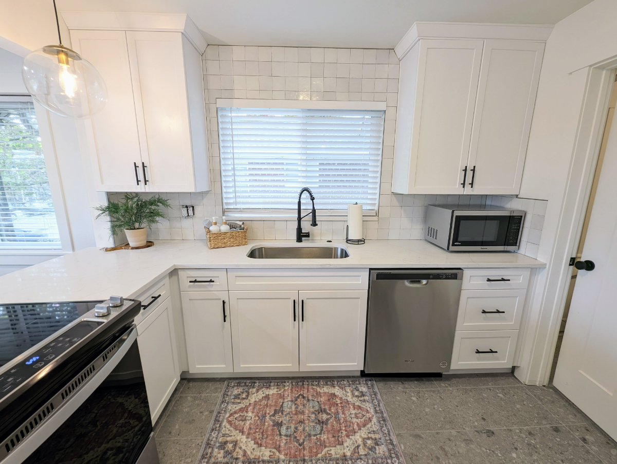 263 E 1st Avenue B - Photo 4
