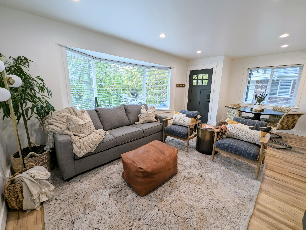 263 E 1st Avenue B - Photo 2