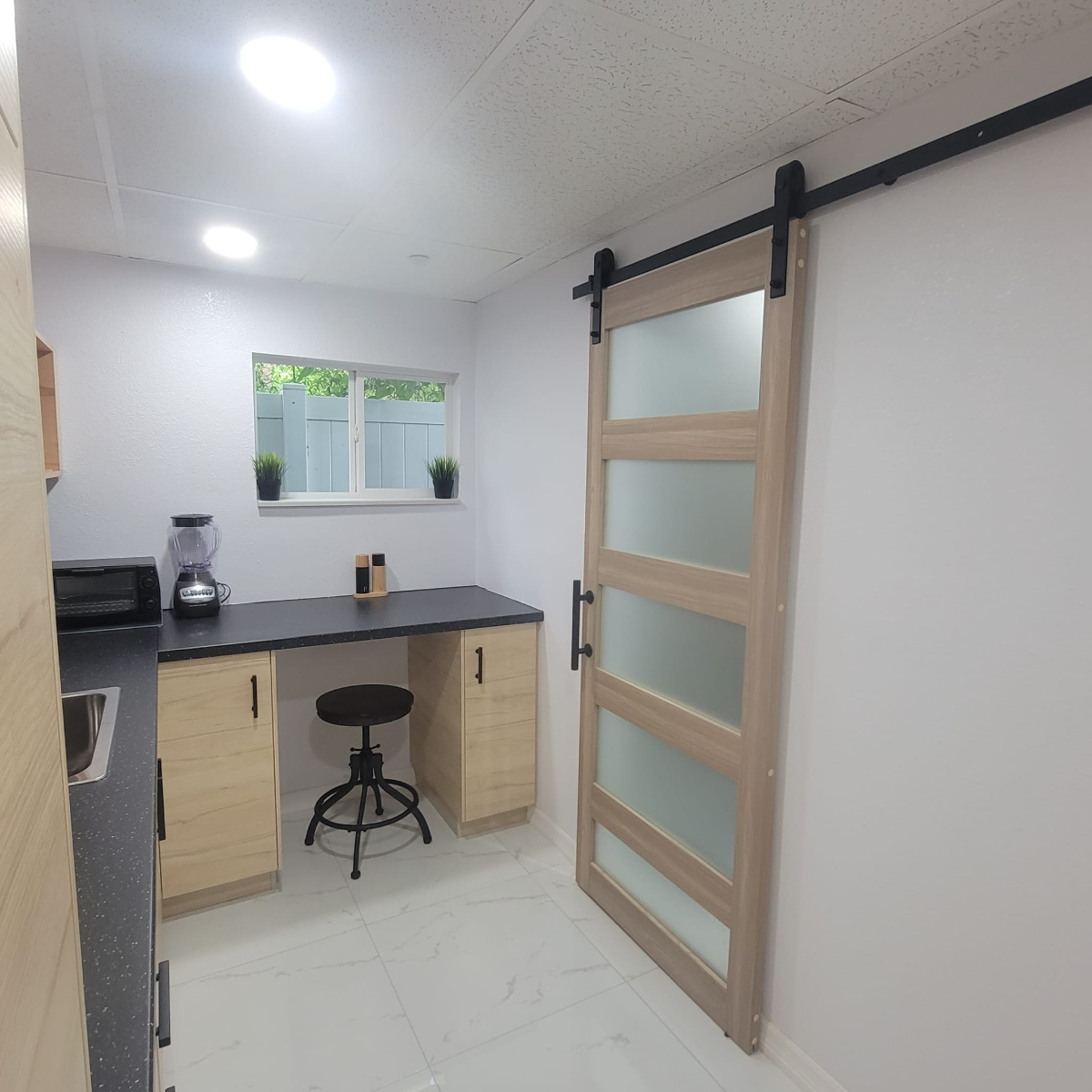 Recently Remodeled Fully Furnished Studio 8 mins away from Clearwater Beach - Photo 10