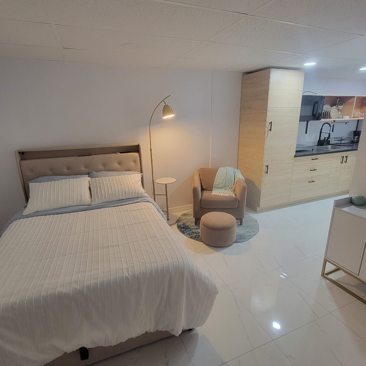 Recently Remodeled Fully Furnished Studio 8 mins away from Clearwater Beach - Photo 11