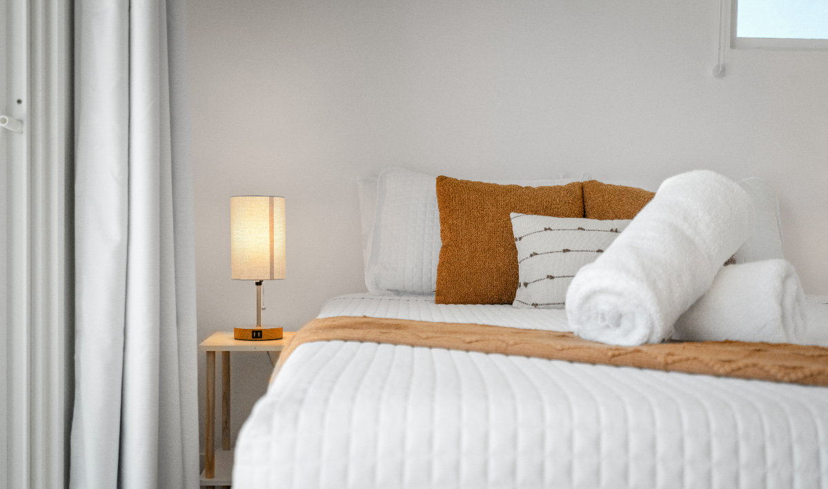 Renovated Cali chic studio w/ AC - Photo 3