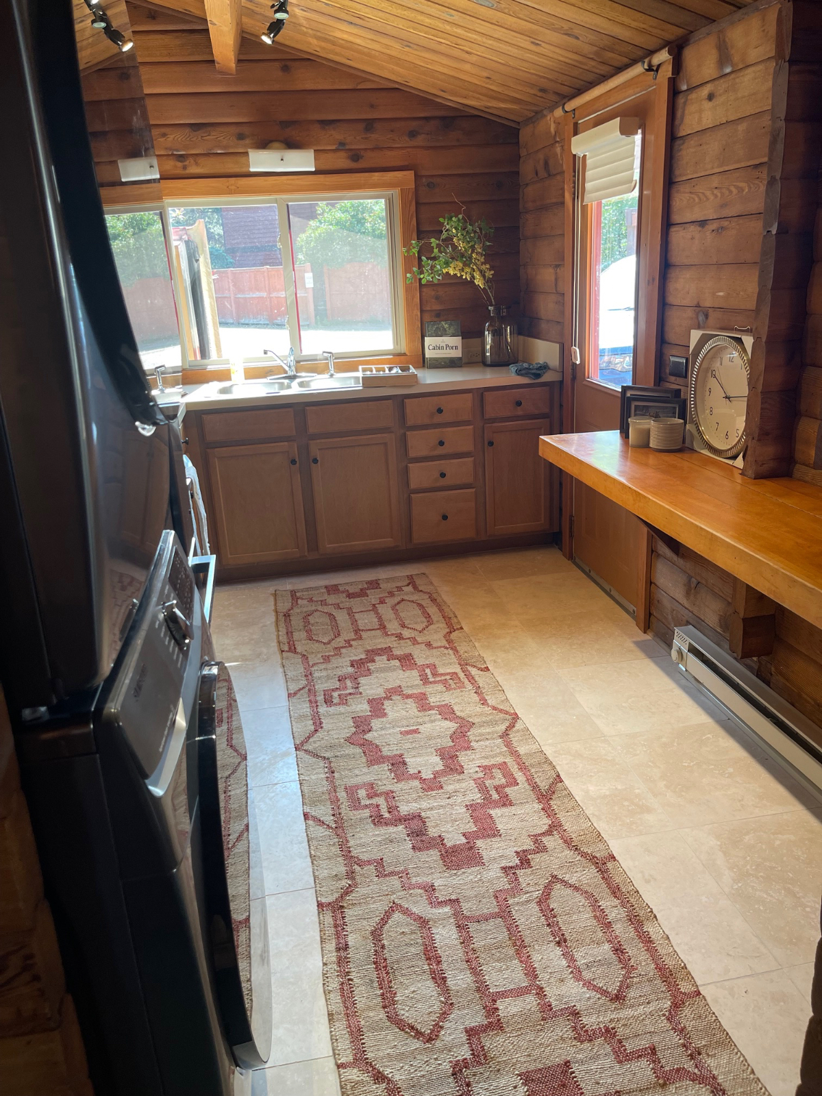Gregory Lane - 2 bedroom/1 bath log cabin - Photo 7