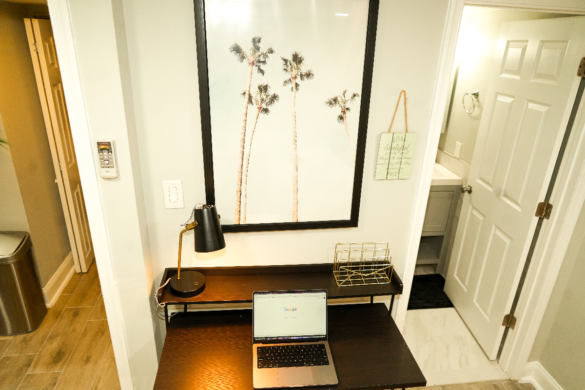 Stunning Luxury 1BR unit w/FREE Private Parking Walk to Metro - Photo 10