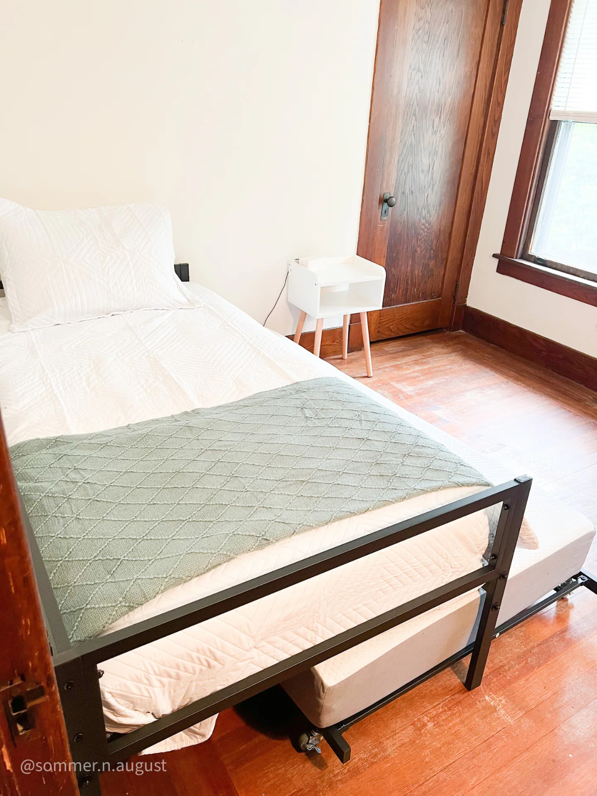 Classic Family Home Walkable and Dog Friendly - Photo 6