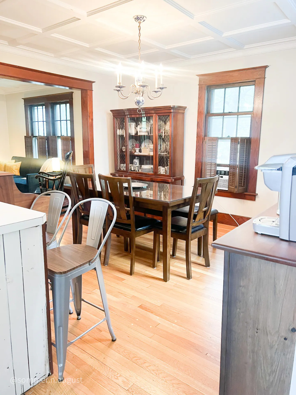 Classic Family Home Walkable and Dog Friendly - Photo 7