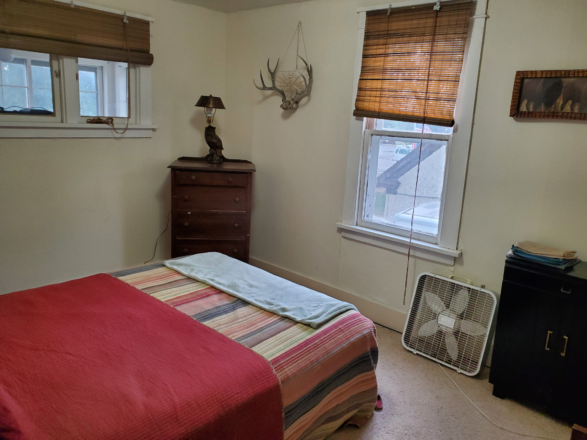 Beautiful Furnished One-Bedroom Retreat in Downtown Lander, Wyoming - Photo 5