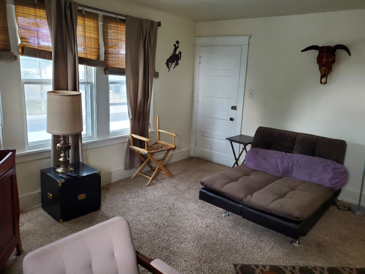 Beautiful Furnished One-Bedroom Retreat in Downtown Lander, Wyoming - Photo 1