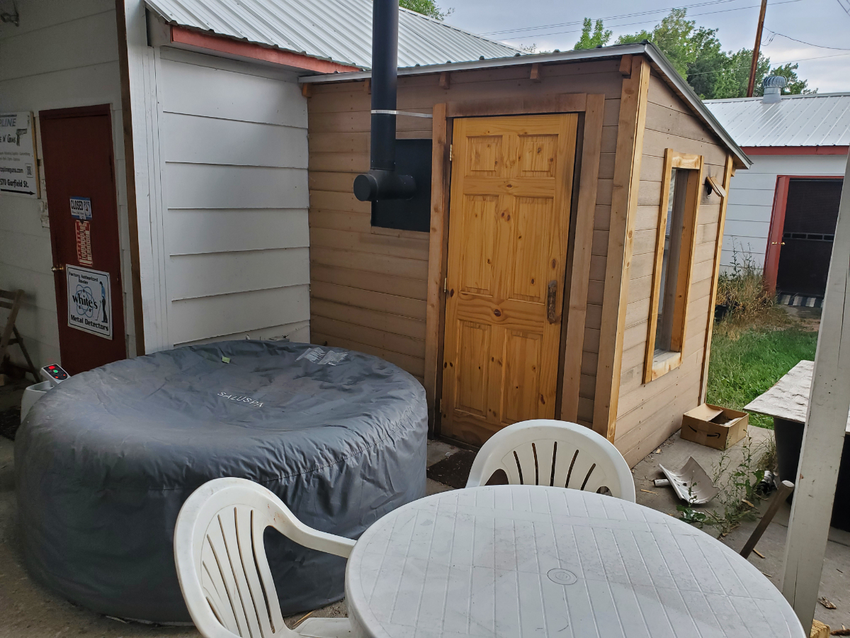 Beautiful Furnished One-Bedroom Retreat in Downtown Lander, Wyoming - Photo 8