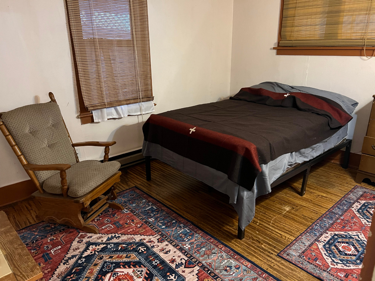 Beautiful Furnished One-Bedroom Retreat in Downtown Lander, Wyoming - Photo 3