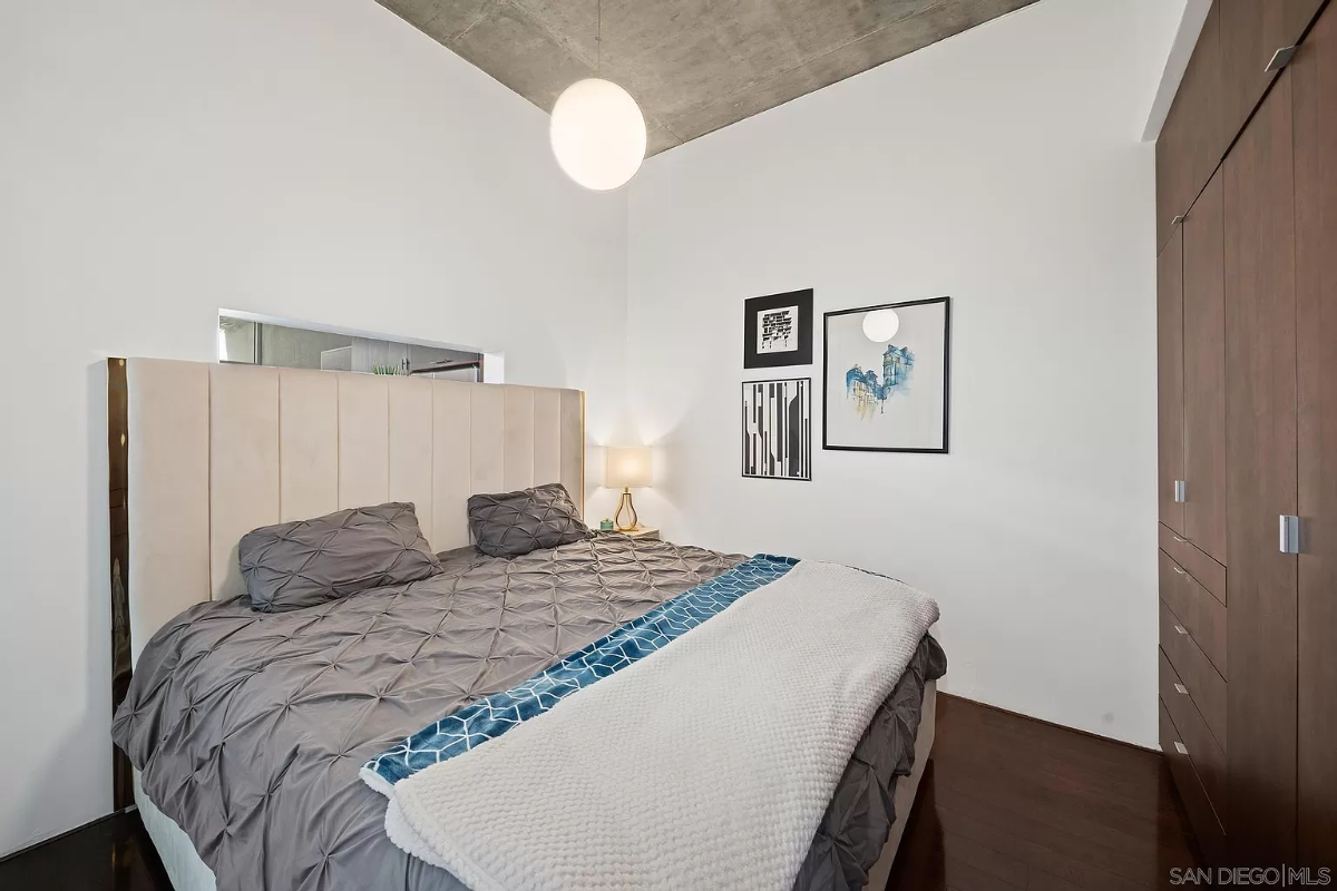 Modern Loft in the heart of Downtown San Diego - Photo 2