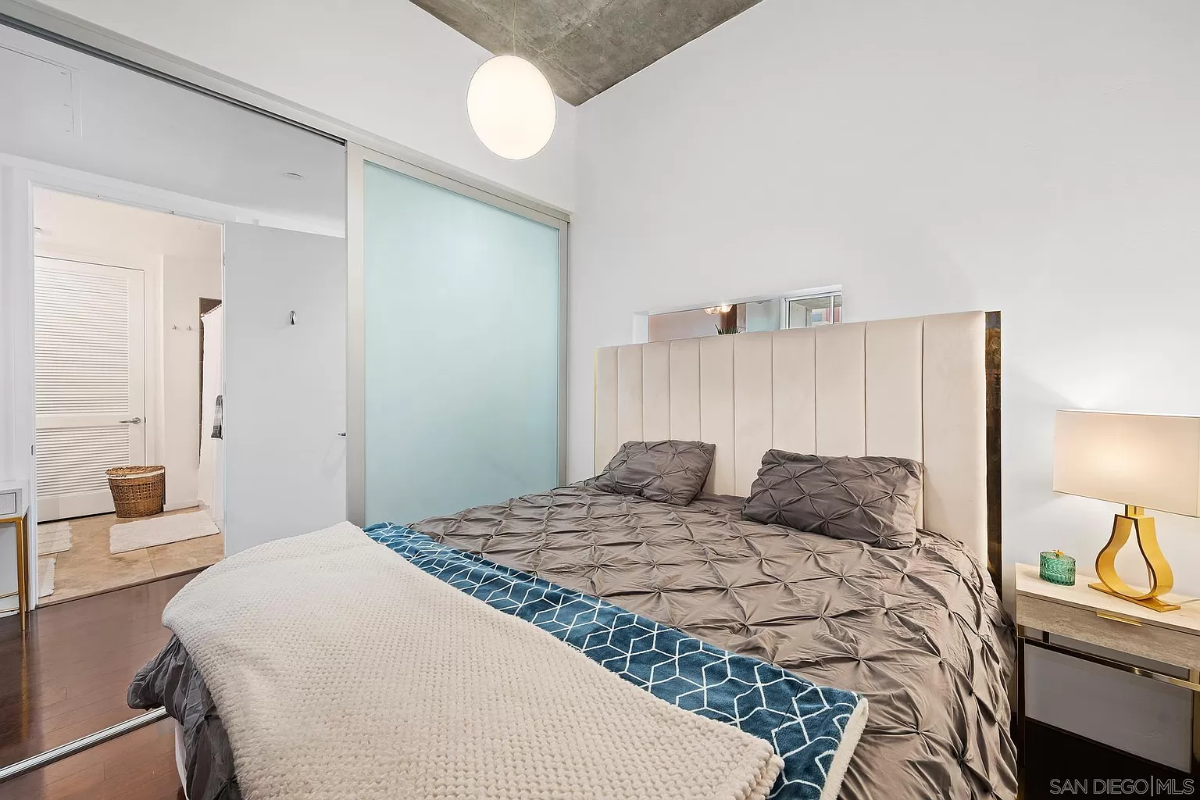 Modern Loft in the heart of Downtown San Diego - Photo 4