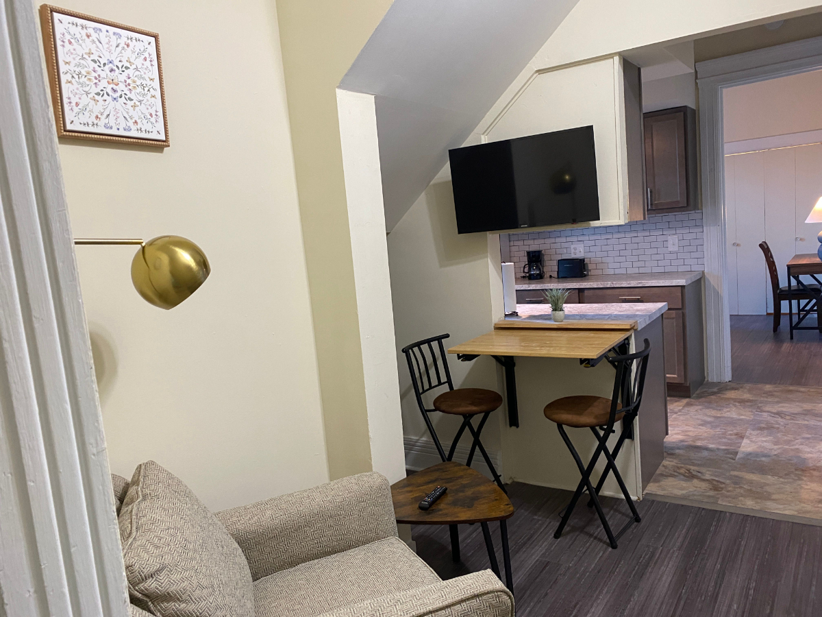 Two Room Studio minutes from Rochester Hospitals--17B Hanna Place - Photo 1