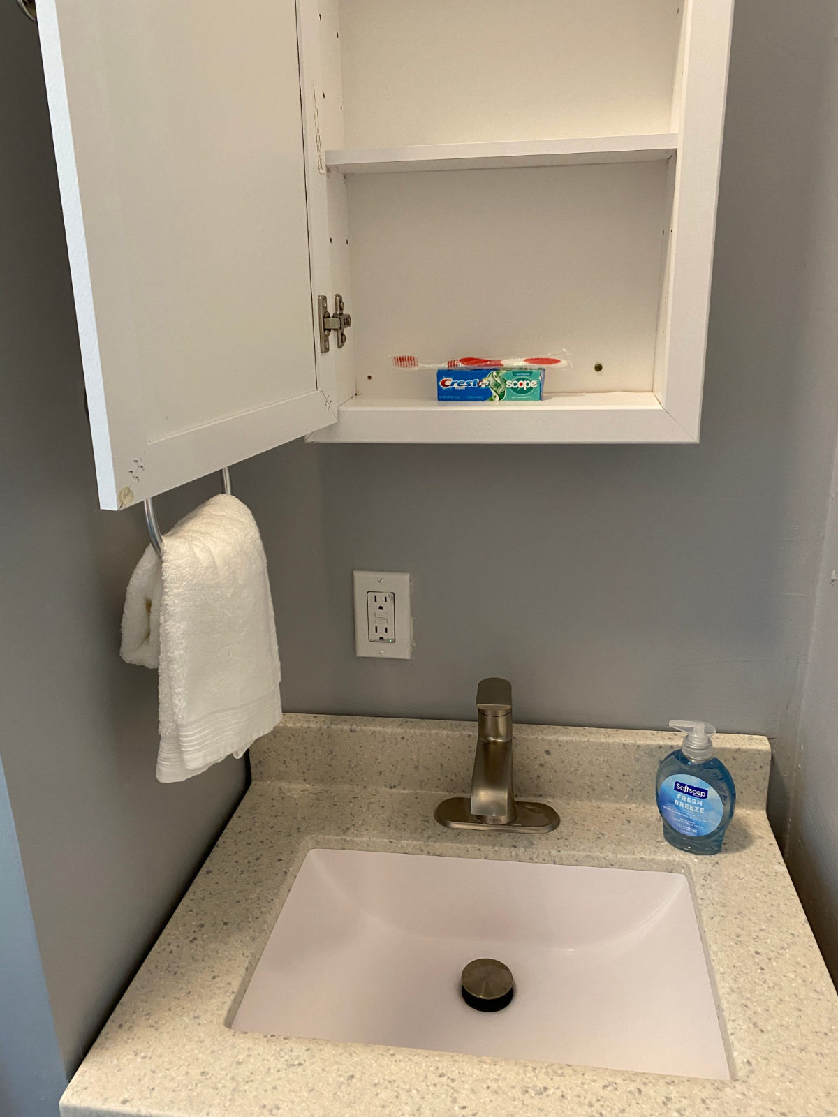 Two Room Studio minutes from Rochester Hospitals--17B Hanna Place - Photo 5