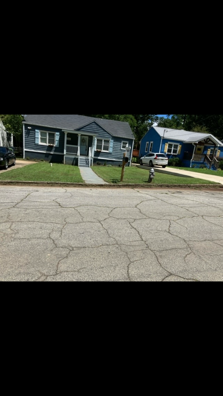 Charming Freshly Renovated Kirkwood Bungalow Location | Furnished Finder