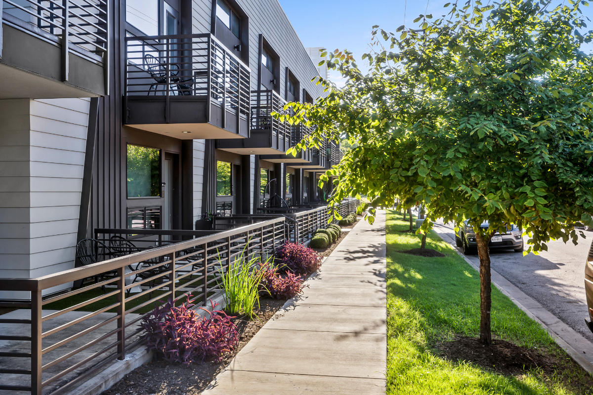 Cozy DT ATX Studio | Mins to Rainey St | Patio - Photo 2