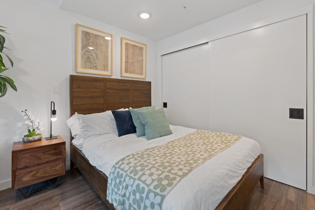 Cozy DT ATX Studio | Mins to Rainey St | Patio - Photo 6