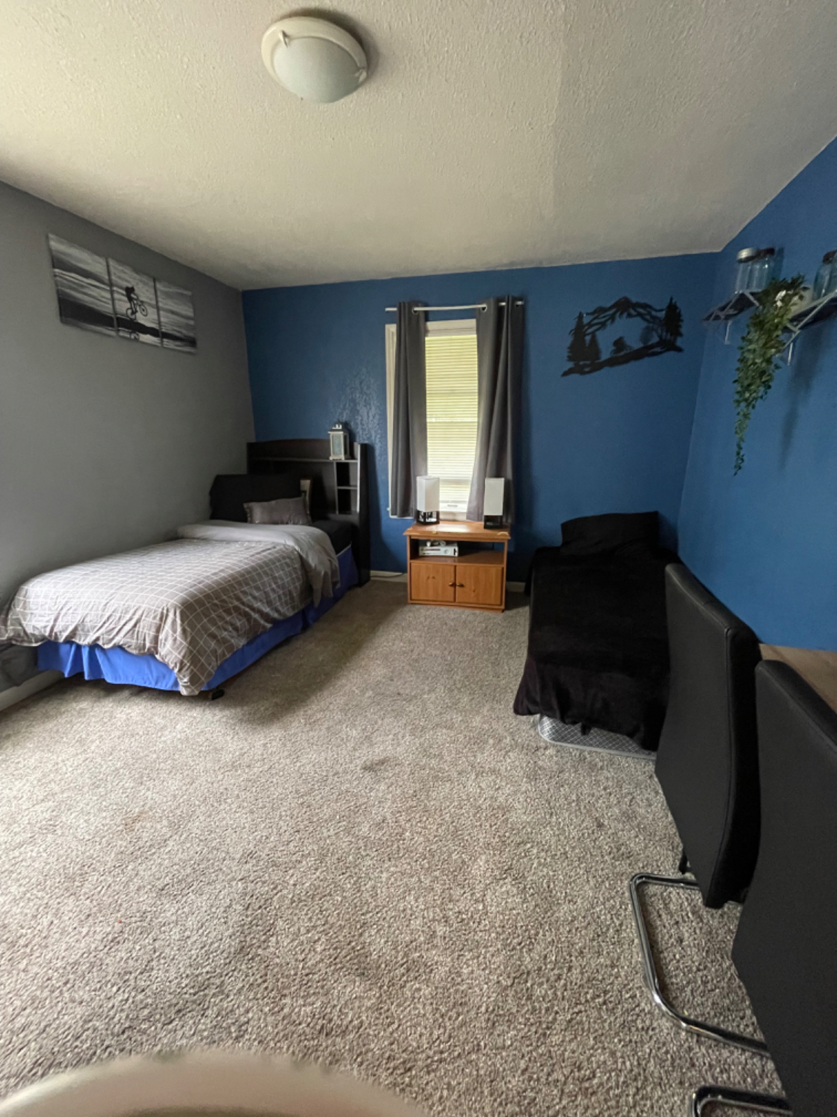Downtown 3 Bedroom House - Photo 5