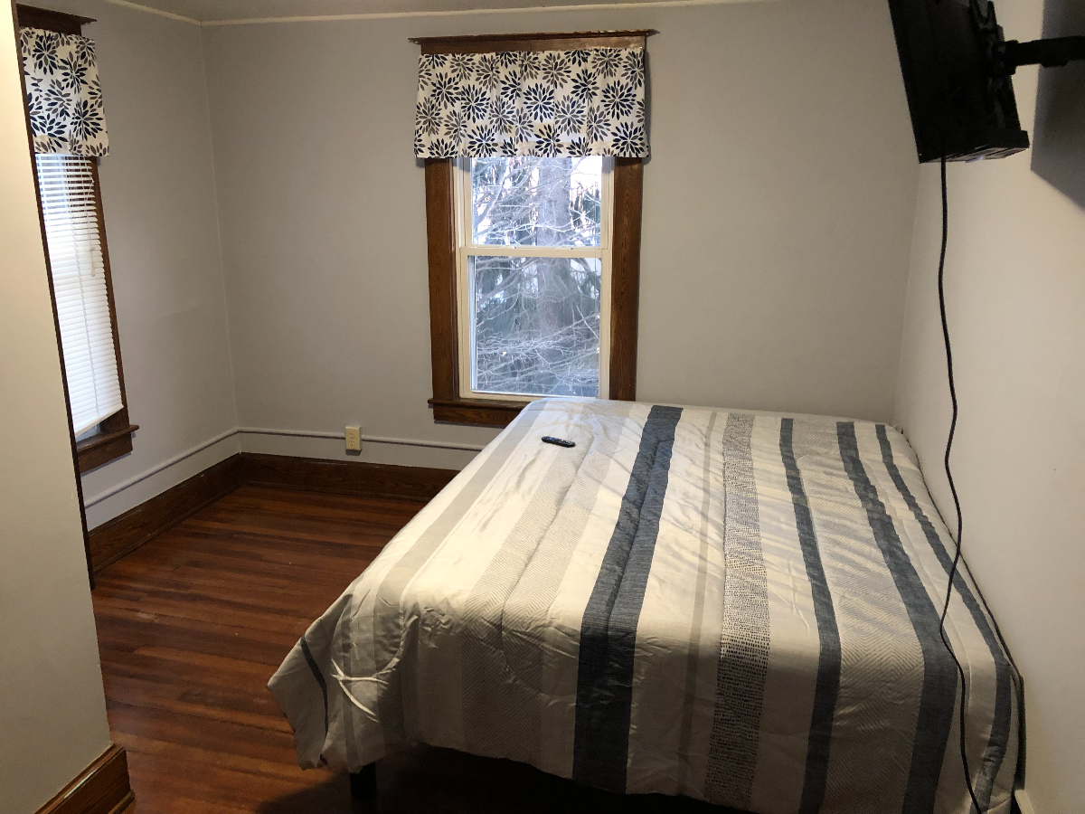 Baseball Bungalow - Photo 6