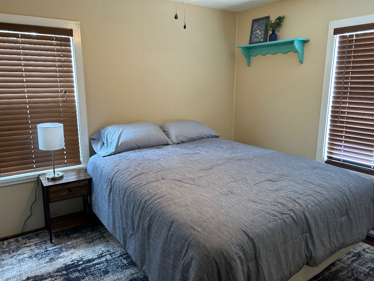 Country Home - Photo 1