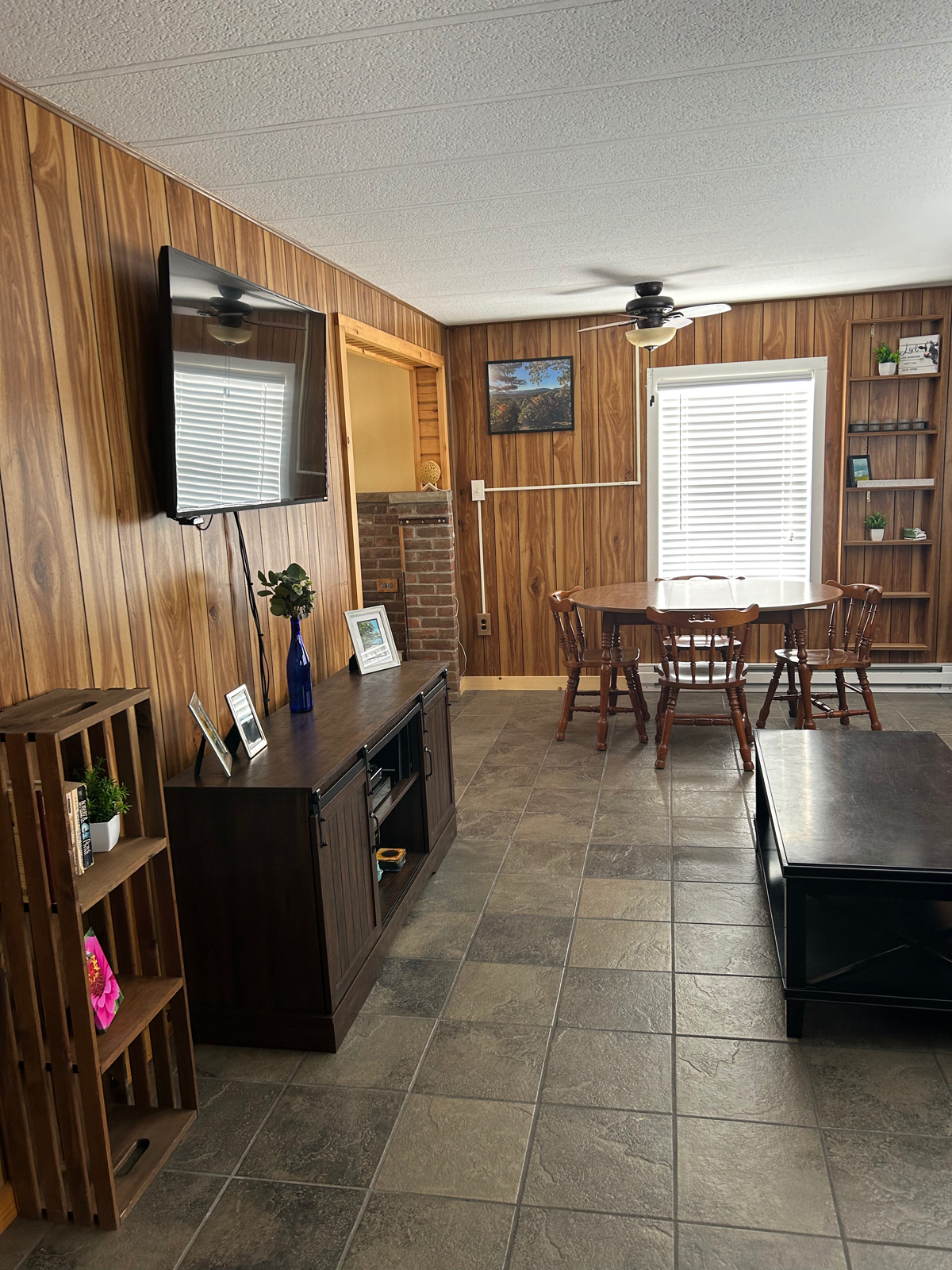 Country Home - Photo 4