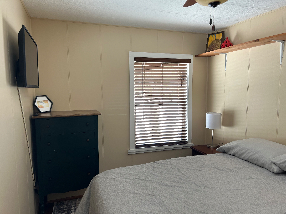 Country Home - Photo 5
